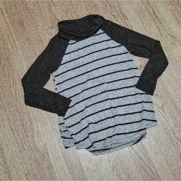 Snuggly Striped Tee - Picture 3 of 7